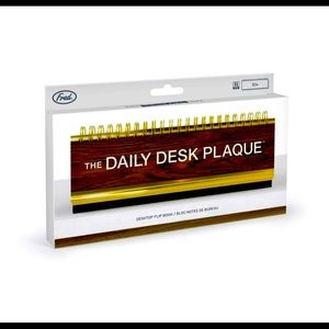 🤣NWT FUNNY DAILY DESKTOP PLAQUE!